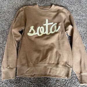 Sota Script Logo Sweatshirt in Camel with Cream Applique